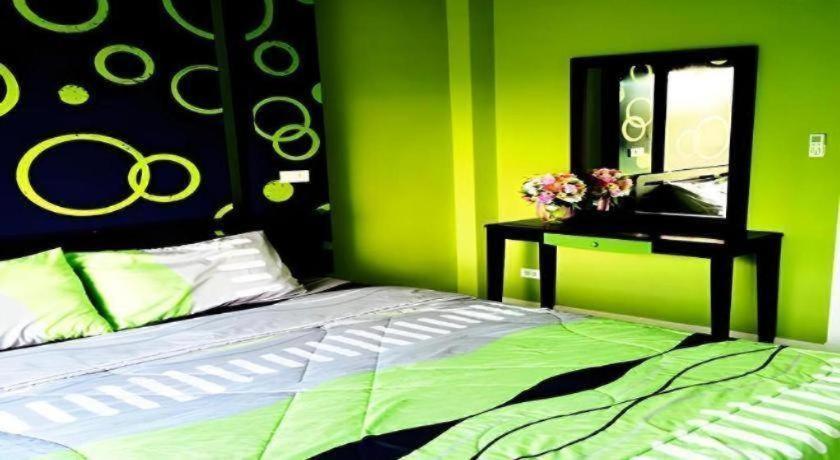 촌부리 RungRoj Panich Hotel 2星级 酒店 客房