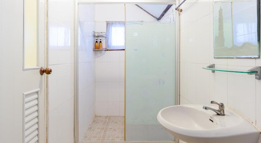 รูปของห้องพักสำหรับ 3 คน (Triple Room) 9