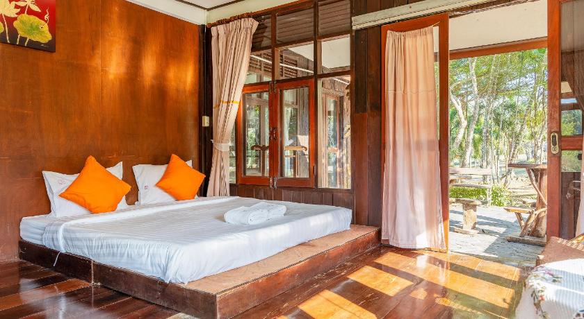 รูปของบ้านพักแบบสามห้องนอน (Three-Bedroom House) 3