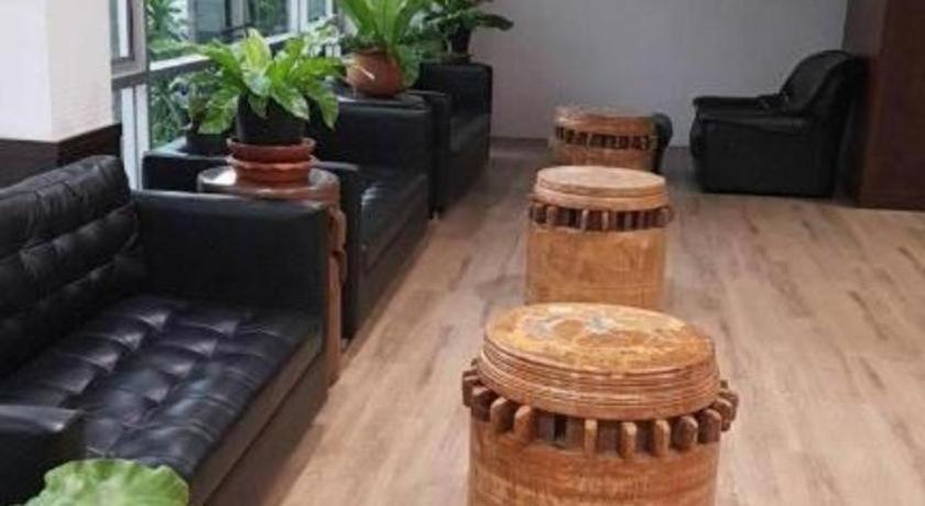 촌부리 비알 호텔 앤 레지던스 (BR Hotel & Residence (Parking is available 250 meters away from the property)) 2성급 호텔 수영장