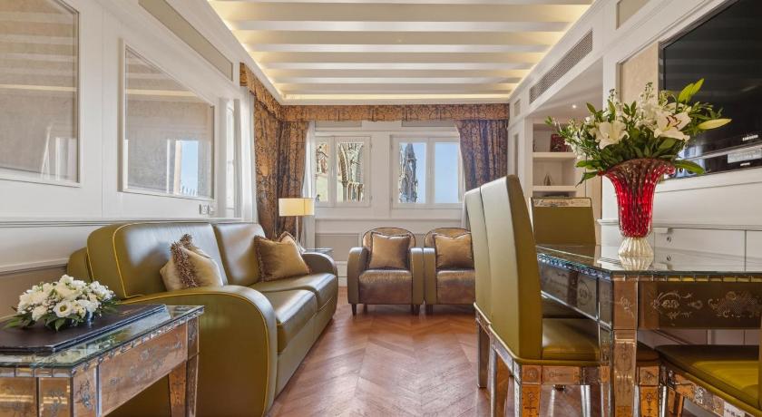 Image of 2-Bedroom San Marco Square View Suite 4