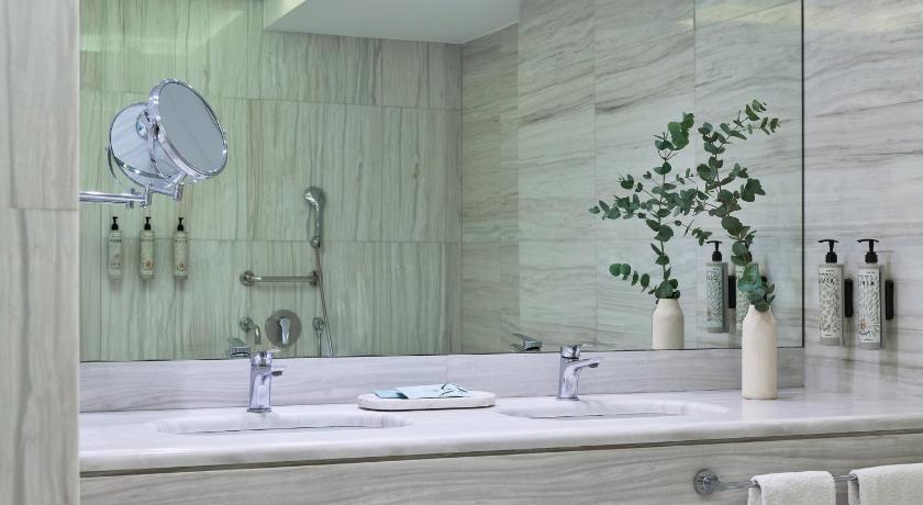 Image of Executive Acropolis View Suite 13