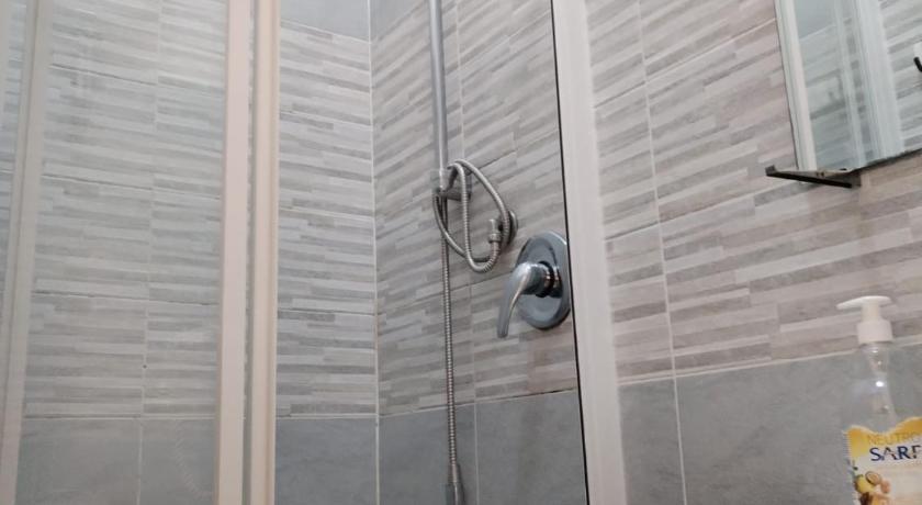 Image of Single room private en-suite 5