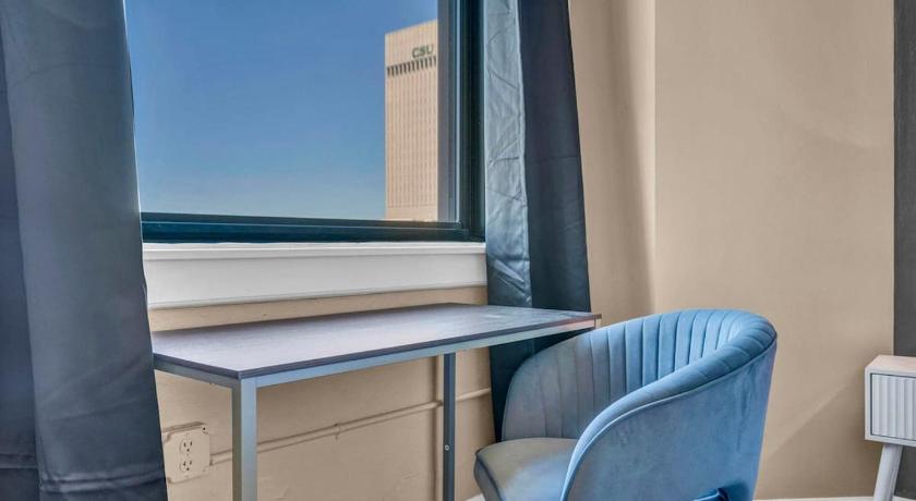 클리블랜드 (OH) Funky 2B Apt in Downtown Cleveland FREE Parking 4성급 숙소 레스토랑