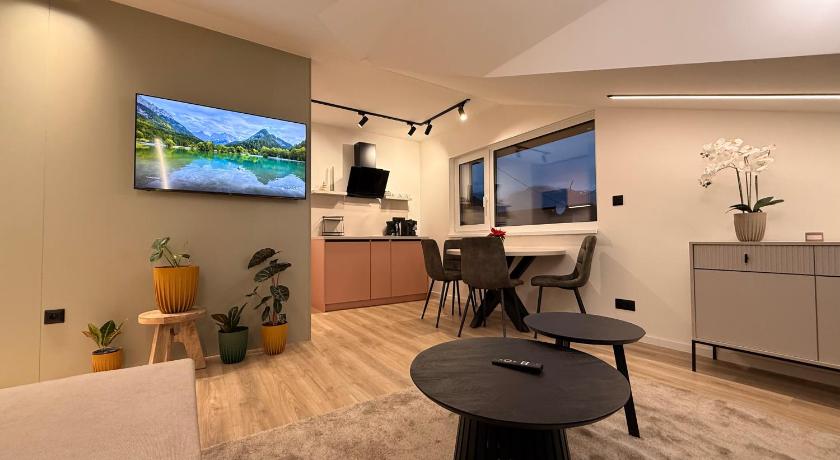 Apartmany Adelia - Apartmanovy dom Pinea - Adelita