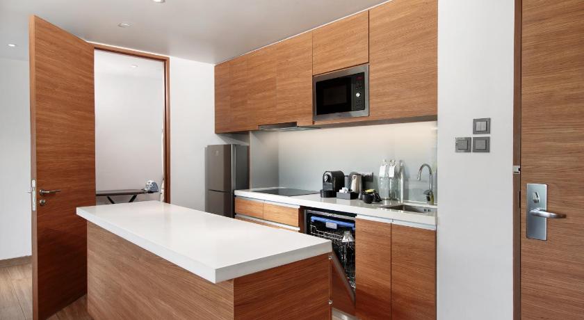 Image of 2-Bedroom Garden View Suite 15