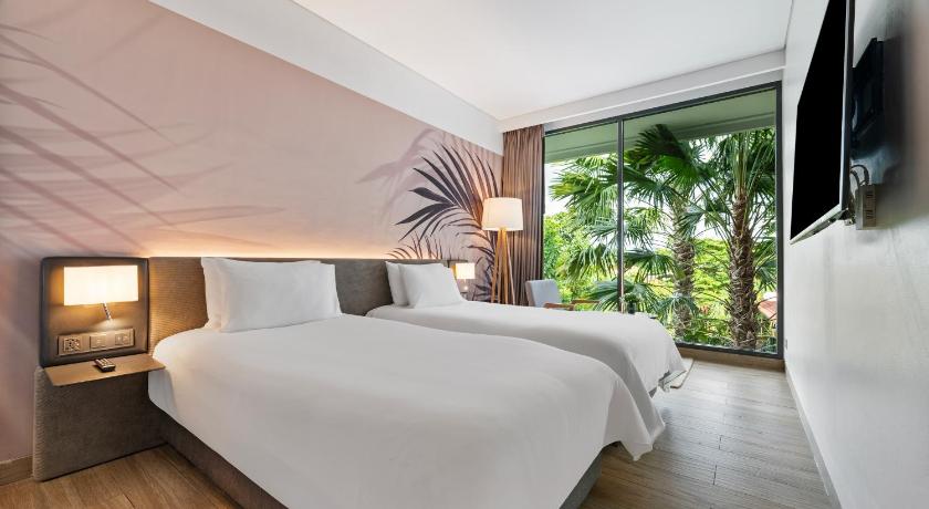 Image of 2-Bedroom Garden View Suite 9