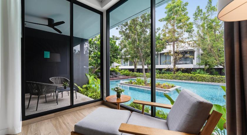 Image of One Bedroom Suite with Pool Access 7