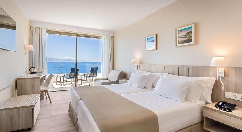 Image of Deluxe Room 3