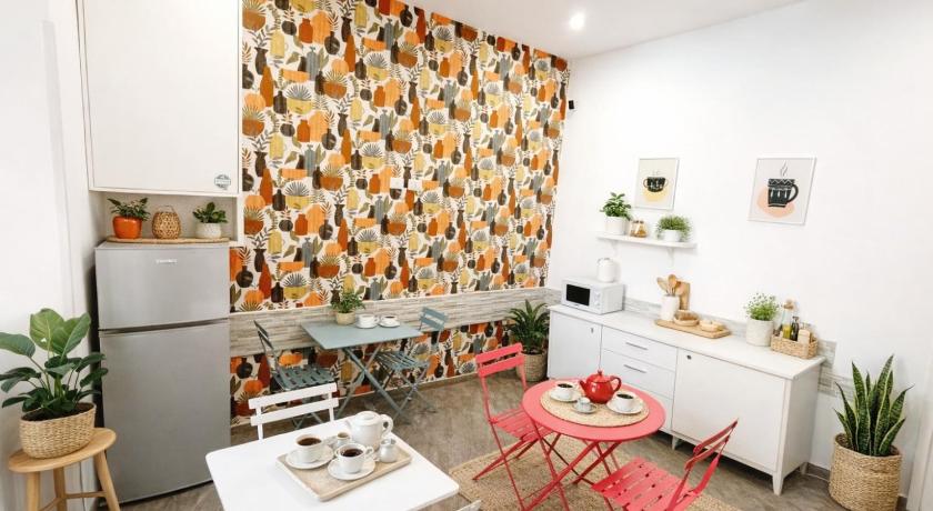 B&B Da Ary Colorful Rooms – Naples, CO