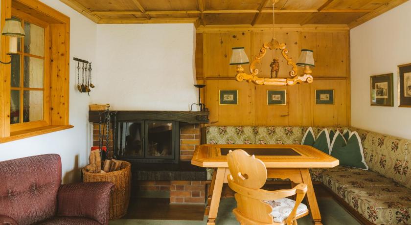 Image of Apartment 3