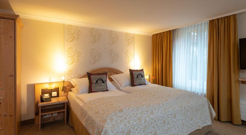 Image of Junior Suite with Mountain View 8