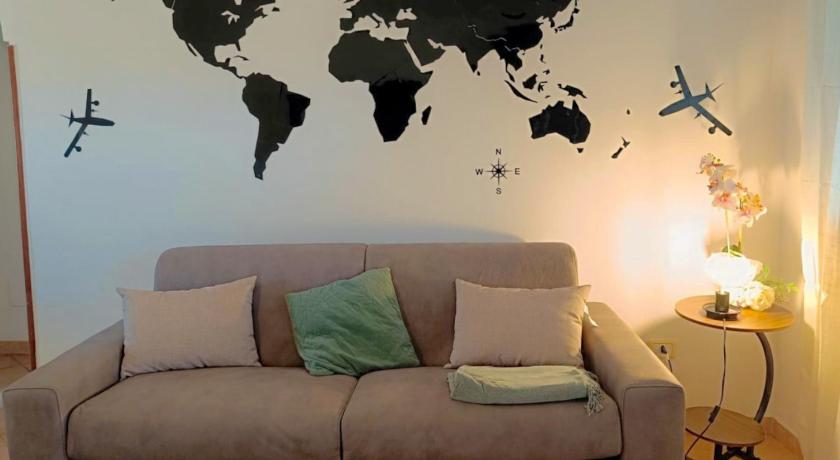 RESIDENZA AURORA - bright spacious House with Garden & outdoor Patio - Ardea - Tor San Lorenzo