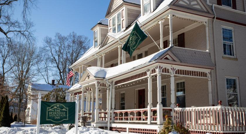 グレート・バリントン The Berkshire Mountain Inn 宿泊施設 外観
