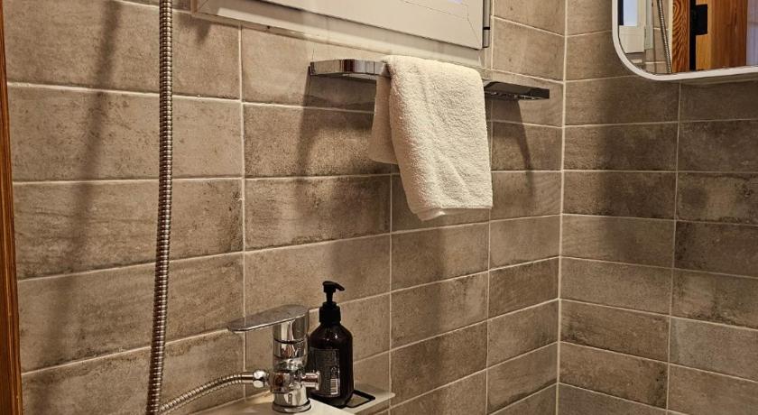 首尔 Chaehyodang Hanok Stay 住宿 泳池