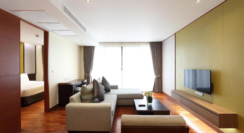Image of 2-Bedroom Grand Suite 4