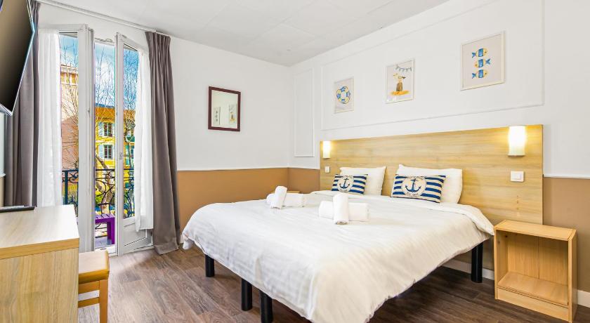 Image of Superior Deluxe Double or Twin Room 1