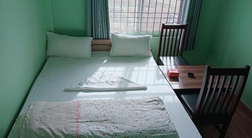 Hotel hansapur — Pokhara (2)