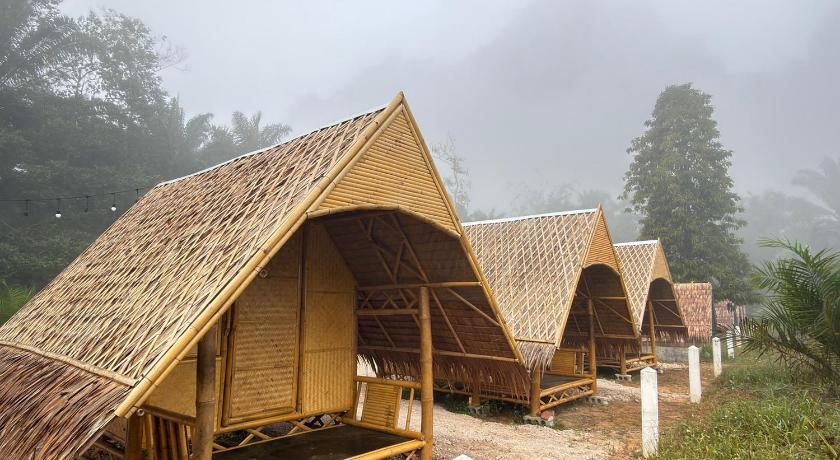 Ozone homestay khaosok โอโซน โฮมสเตย์ เขาสก