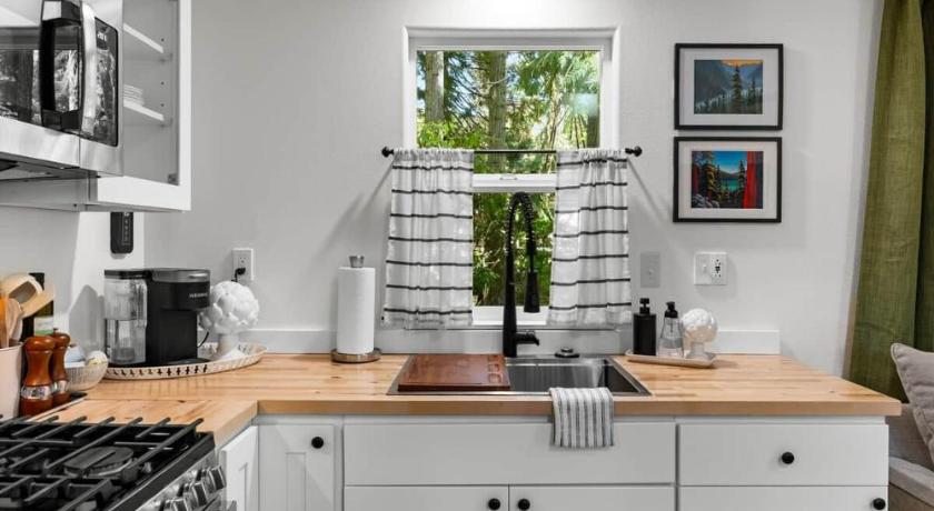 세킴 (WA) Creekside Escape A Designer Tiny House Minutes From Town 4성급 숙소 객실