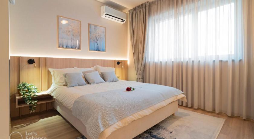 RIN Central Residence