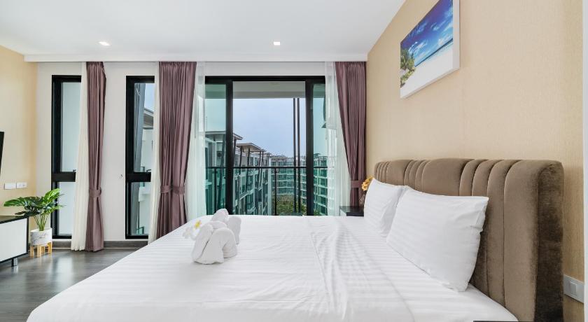 Image of 2 Bedroom Suite with Pool View 1