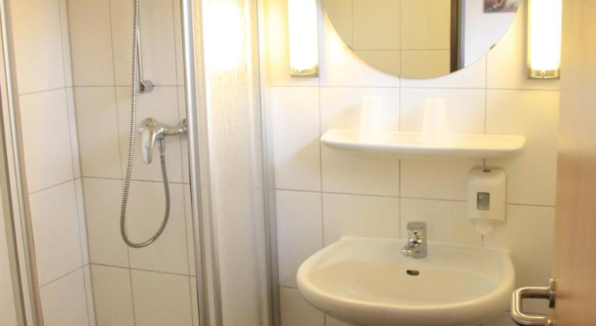 Hotel Weserschiffchen photo