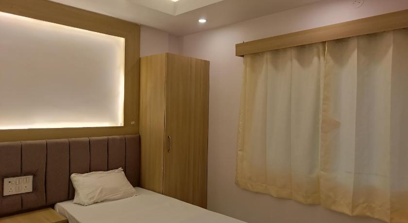 Hotel Niko International - image 13