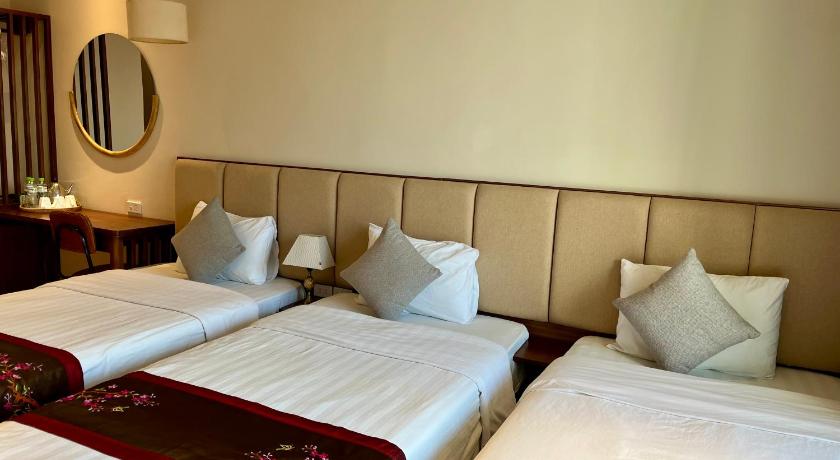 Image of Triple Room with Balcony 7