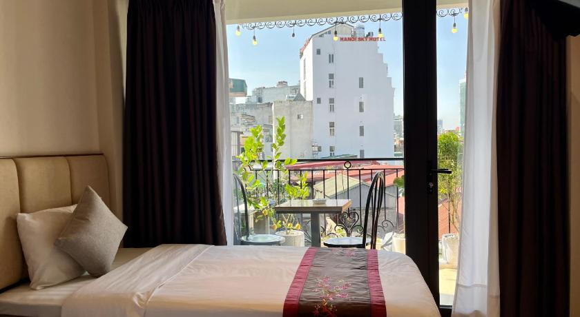 Image of Triple Room with Balcony 3