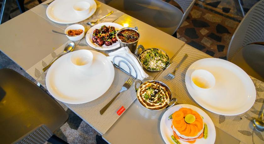 The Landour Wood House - image 21
