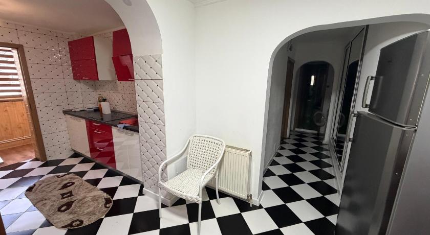 Hypnotic Suite Tudor