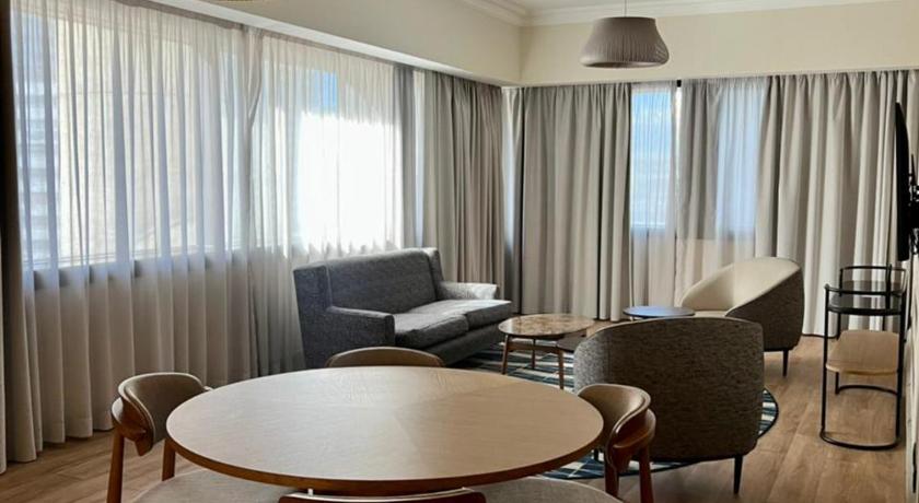 Image of Family Suite , 2 bedrooms, M Club lounge access, 2 Bedroom Suite, City view 10
