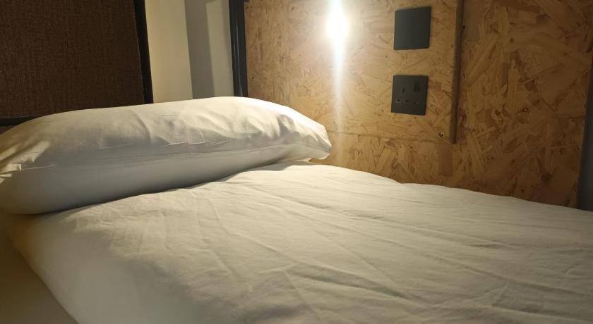 Image of Standard Dormitory Female 8