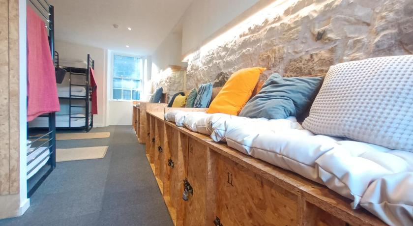 Image of Standard Dormitory Female 3