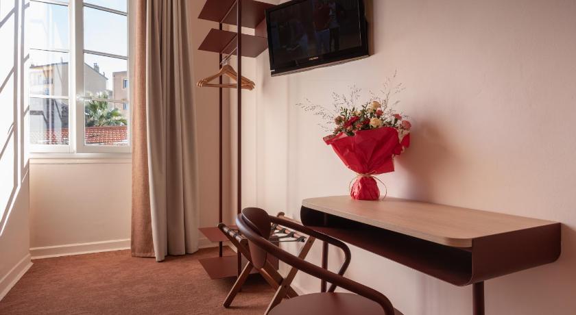 Image of Standard Double Room 0