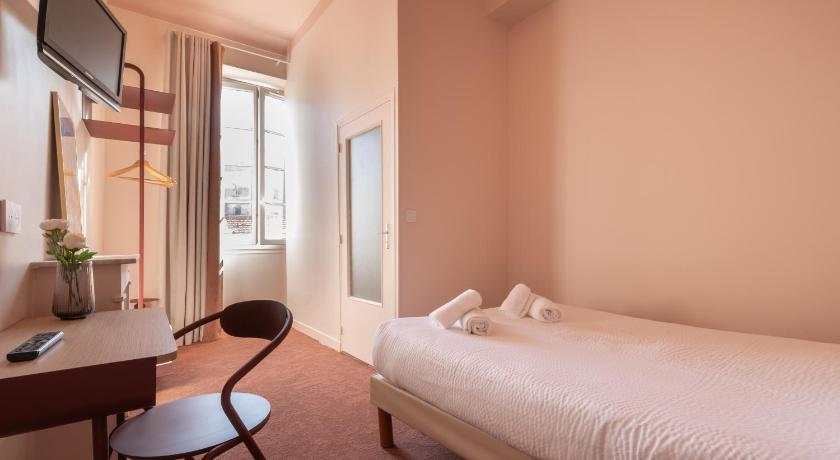 Image of Standard Double Room 3