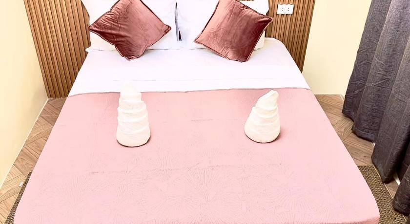 Image of Deluxe Suite 15