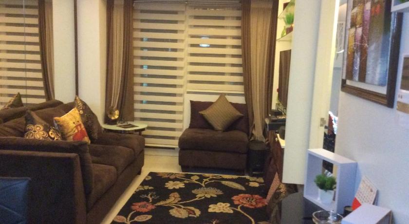 Condo at Parkside Villas across the airport photo