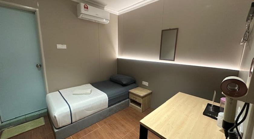 Image of Budget Single Room 0