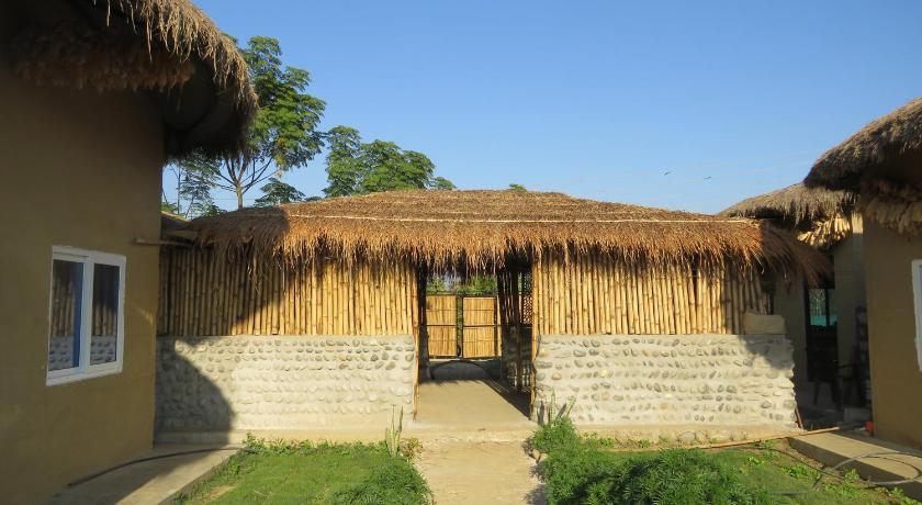 Wild Roots Jungle Safari Lodge — Chitwan (5)