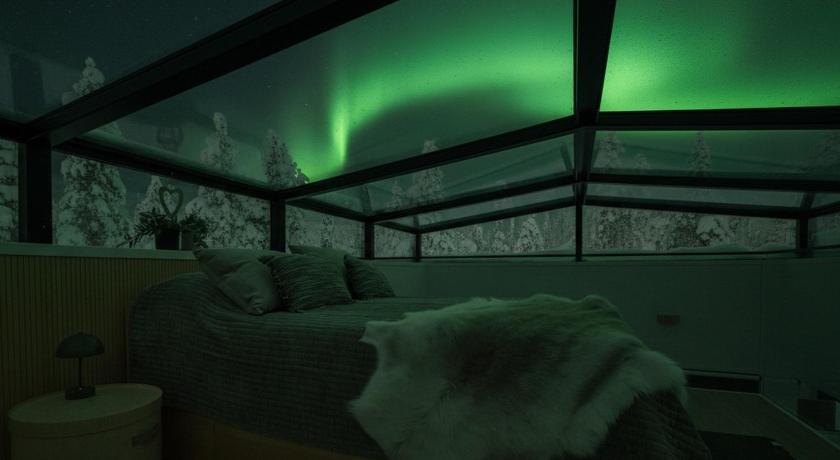 Levi Skyview Igloo
