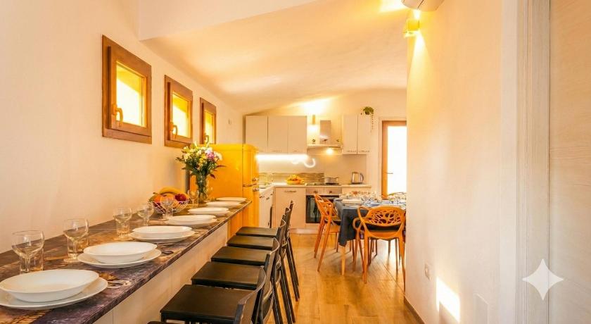 La Grotta Sardegna 3 Bedrooms 3 Private Bathrooms