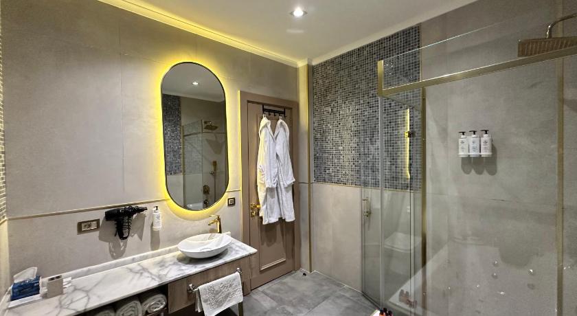 Taksim Bosphorus Hotel - image 13