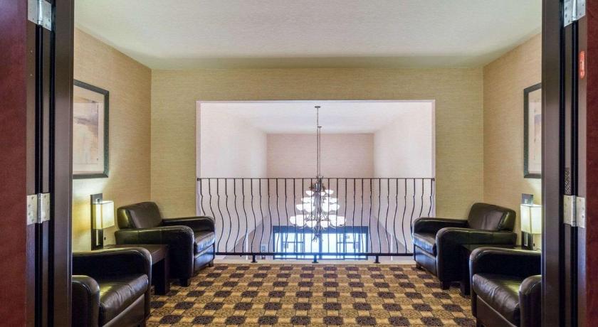 헌츠빌 (TX) Quality Suites Huntsville Near University 2성급 숙소 수영장