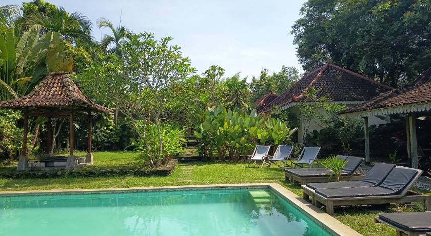 Image of Deluxe Double or Twin Room with Garden View 11