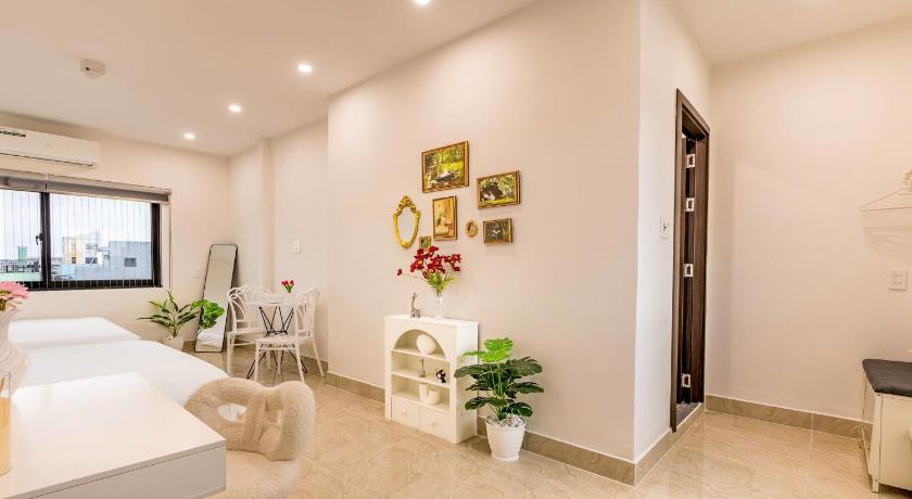 Image of Deluxe Family Room 7