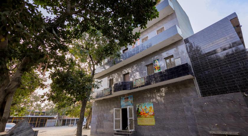 Omji Ashram – Vrindavan, NC