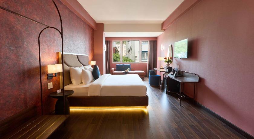 Image of Kin Signature Suite with free daily minibar 1