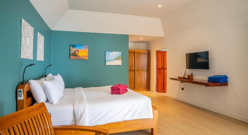 Image of Beach Front Suite 7